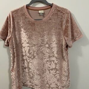 Women’s A New Day tapestry type top Size Medium